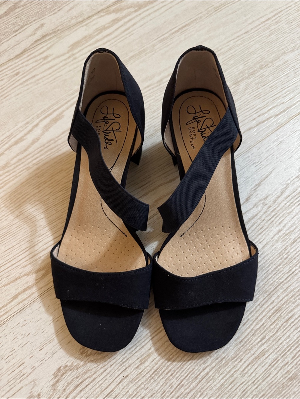 Life Stride Black Elastic Crossover Block Heel Sandals
